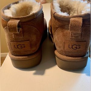 Ugg Classic Ultra Mini Women’s Boots in Chestnut